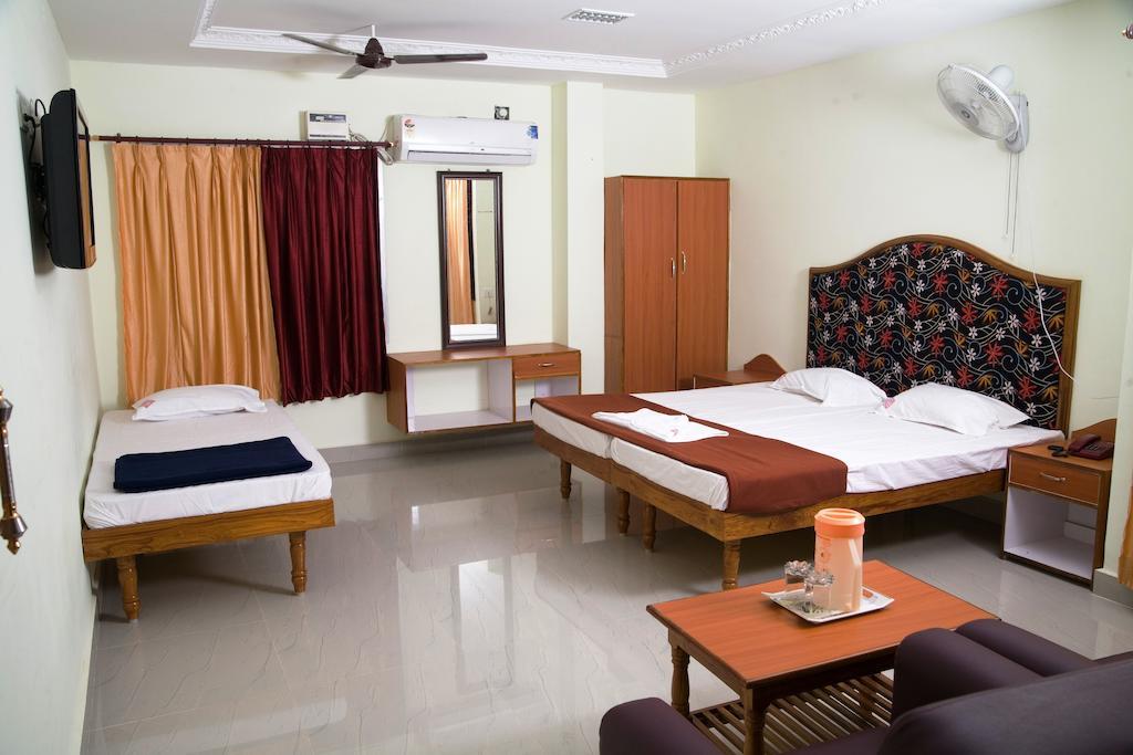 Vihas Inn Tirupati Luaran gambar