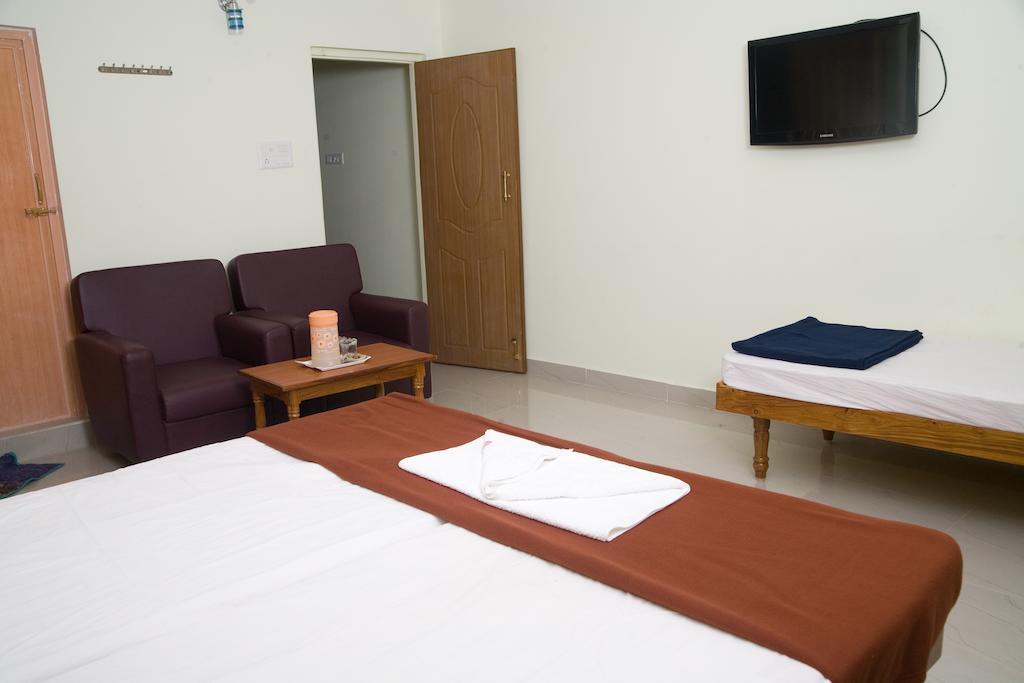 Vihas Inn Tirupati Luaran gambar